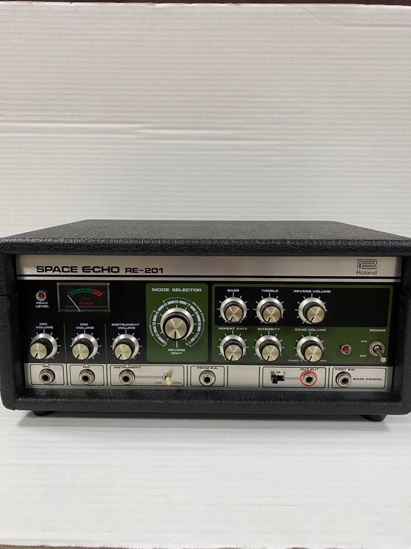 ROLAND　RE-201　SPACE ECHO【中期型】