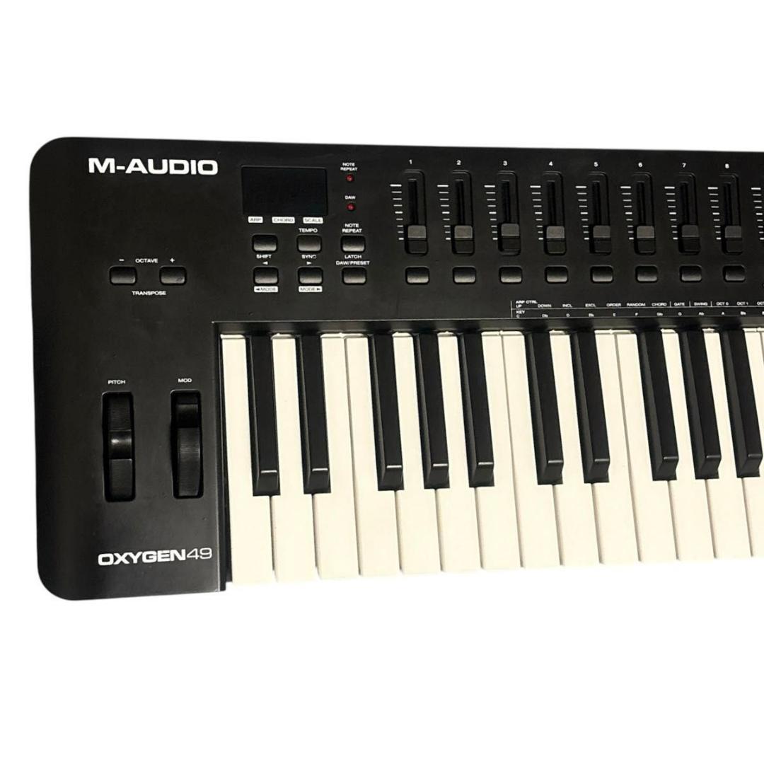 【美品】M-AUDIO OXYGEN49 MIDIキーボード　送料無料　匿名配送