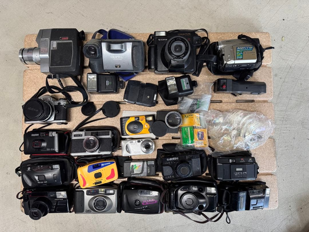 カメラ　フィルムカメラ　ビデオカメラ　色々まとめてセット❗️