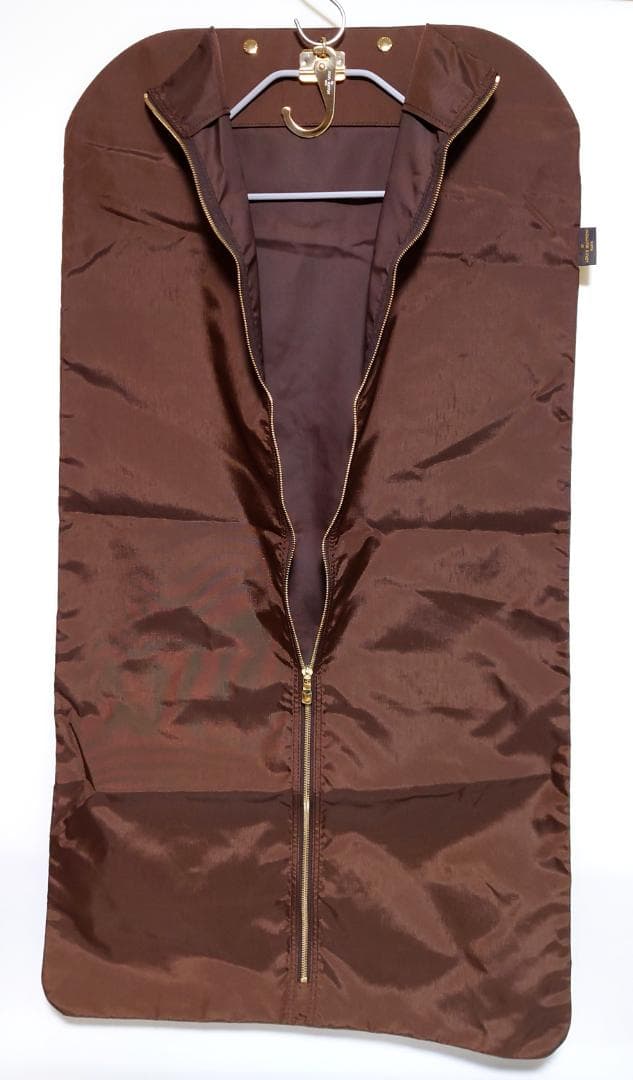 LOUIS VUITTON　ガーメントケース