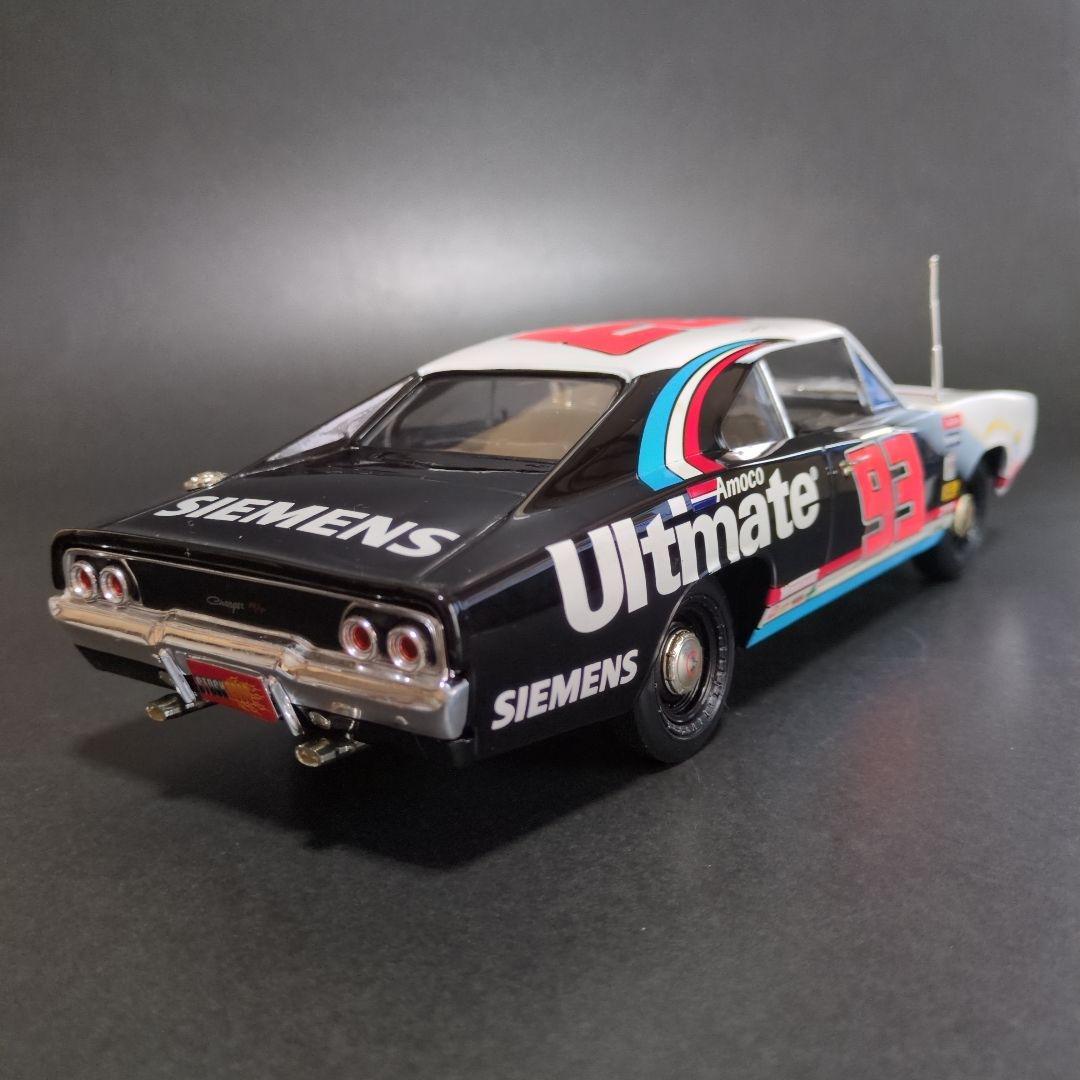 1/18ミニカー　 NASCAR　DODGE CHARGER　#93