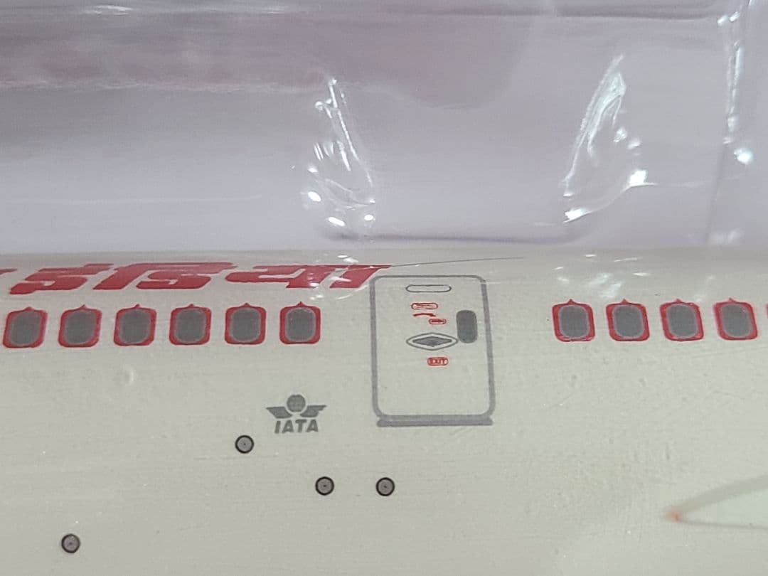 B787-8 エアインディア 飛行姿勢 (スタンド付属) 希少