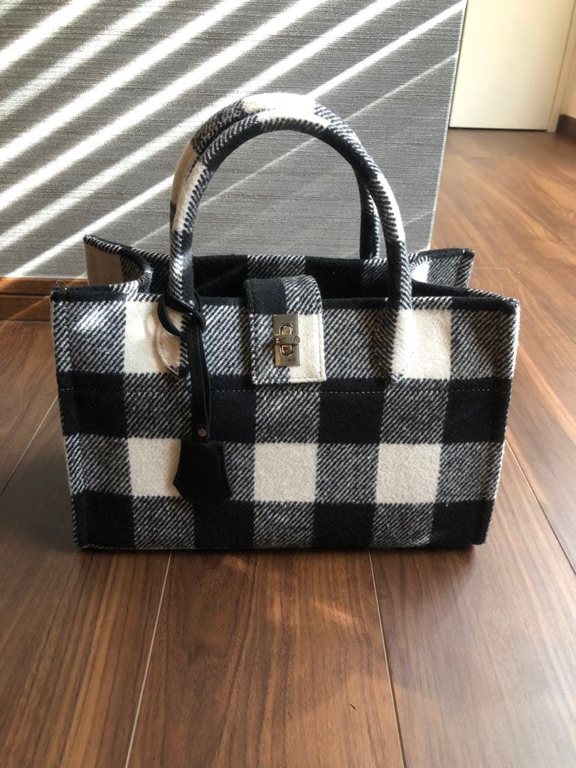 【新品未使用】ツルバイマリコオイカワ　Aimee ブロックチェック　ハンドバッグ