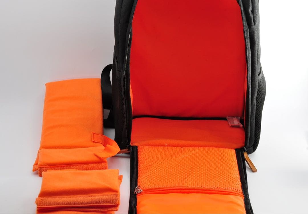 ■ ほぼ新品 ■ Canon EOS Kiss X10 ボディ おまけバック付き