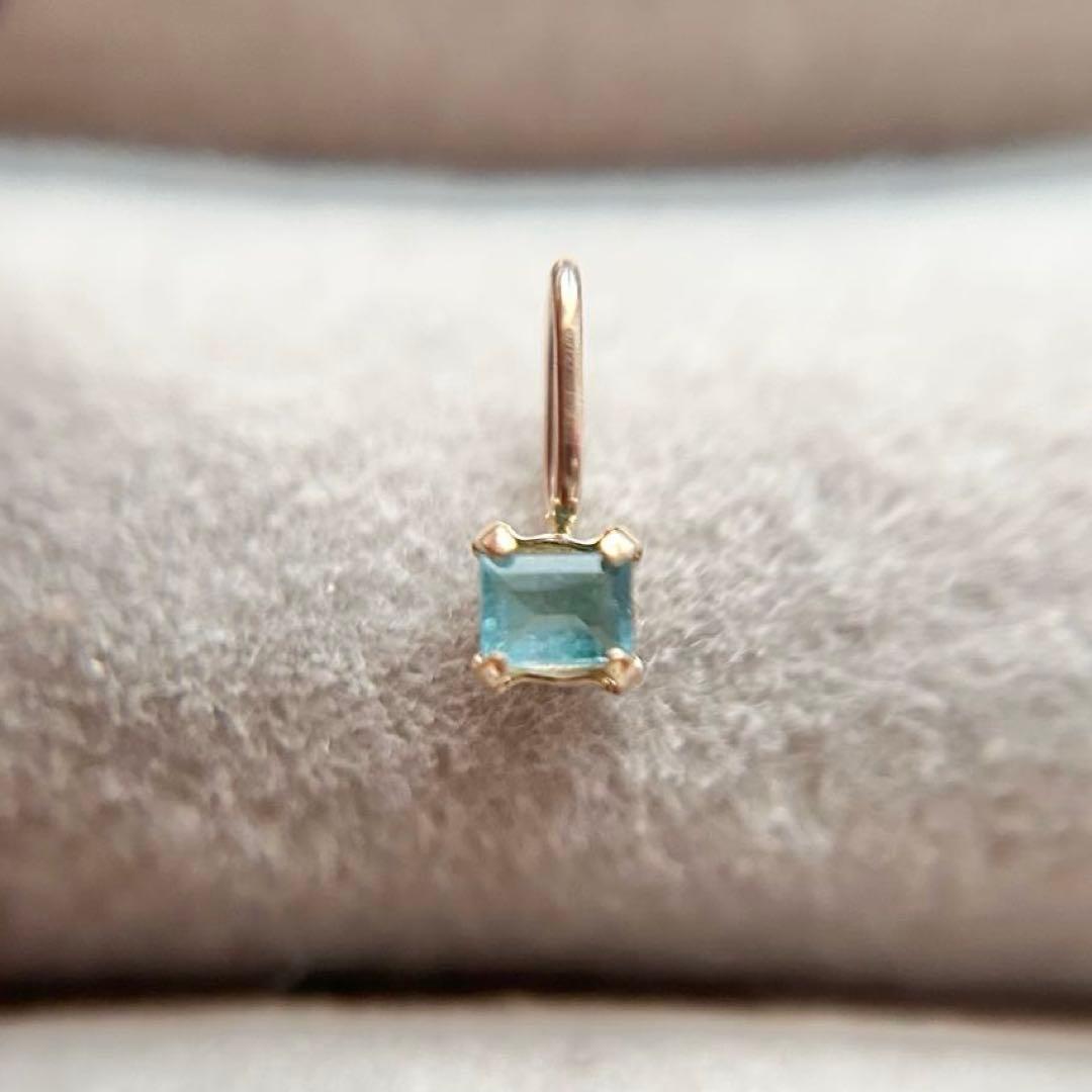 パライバトルマリンのペンダントトップ　K10