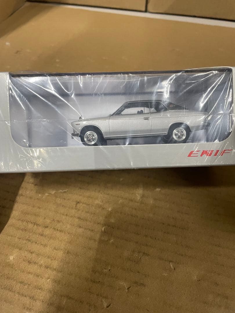 ENIF 1/43 ニッサン ローレル 2000GX 2ドア ハードトップ