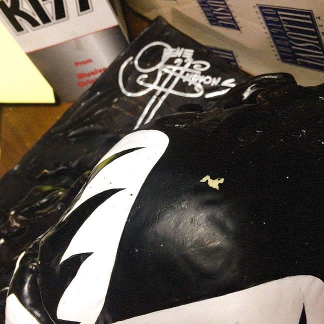 激レア　美品　ジーン シモンズ　KISS