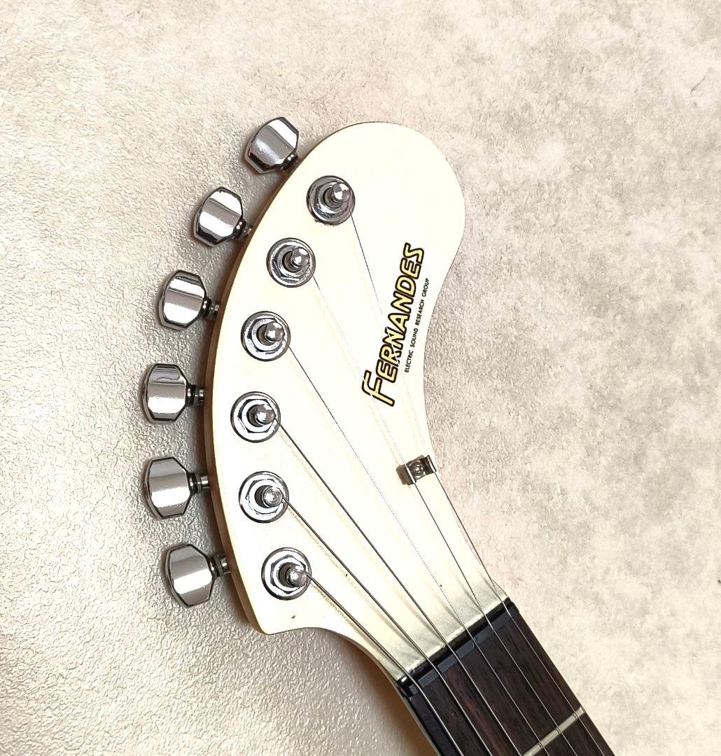 【美品】DIGI-ZO PWH マルチエフェクター内蔵 ミニギター 専用ケース付