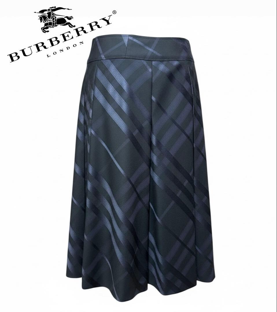 BURBERRY LONDON/プリーツスカート　サイズ40