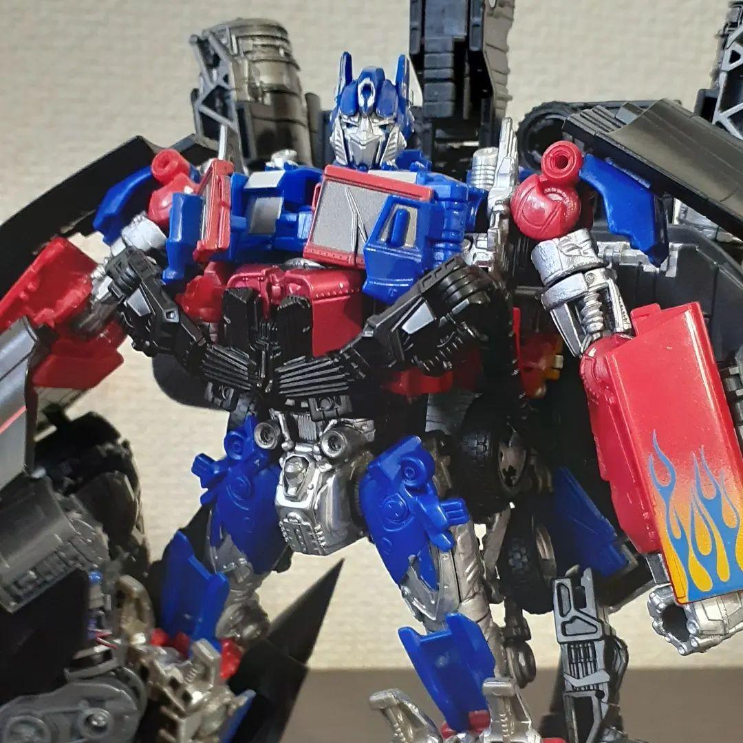 トランスフォーマー　スタジオシリーズ　７体セット