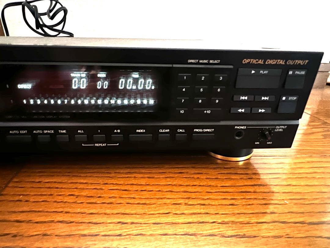 ジャンク品　DENON　CDプレーヤー　DCD-1400　レトロ品