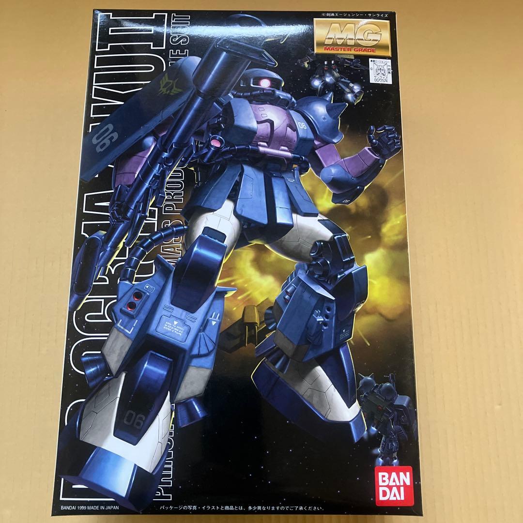 ぽ*こ様 MG MS-06R-1A ザク黒い三連星1/100 BANDAI