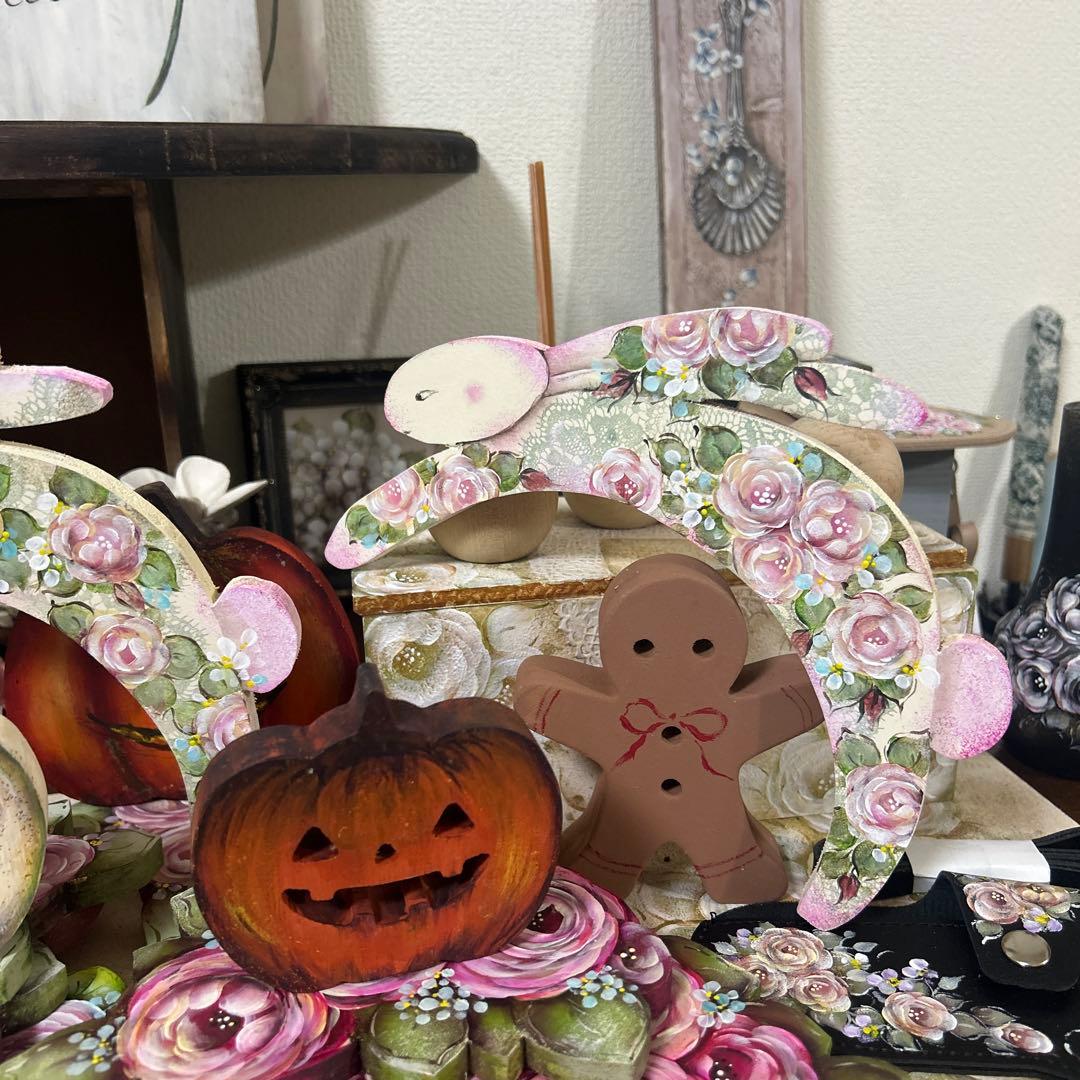 クマちゃん他。ばら園です。