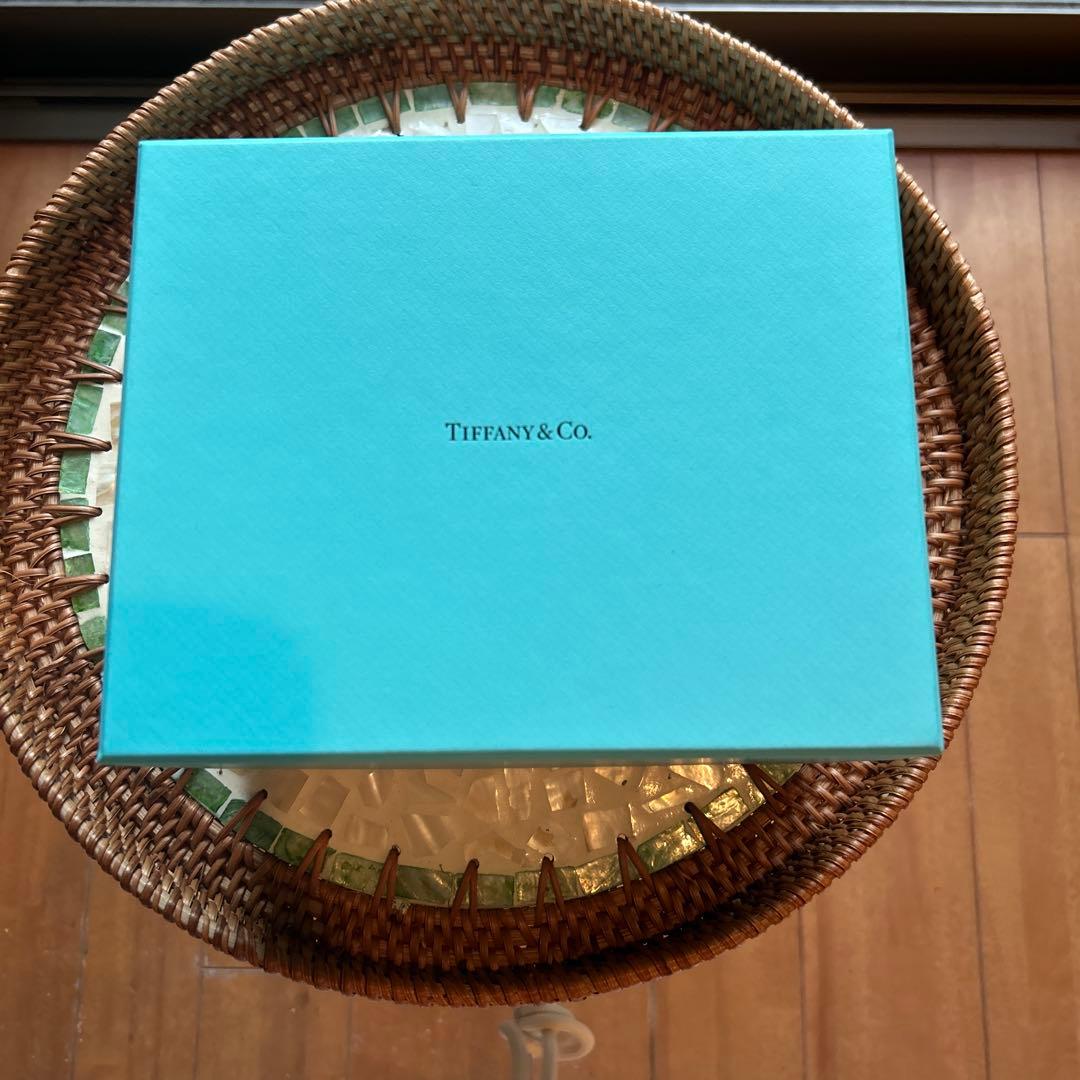 Tiffany & Co. ギフトボックスと時計用ケース