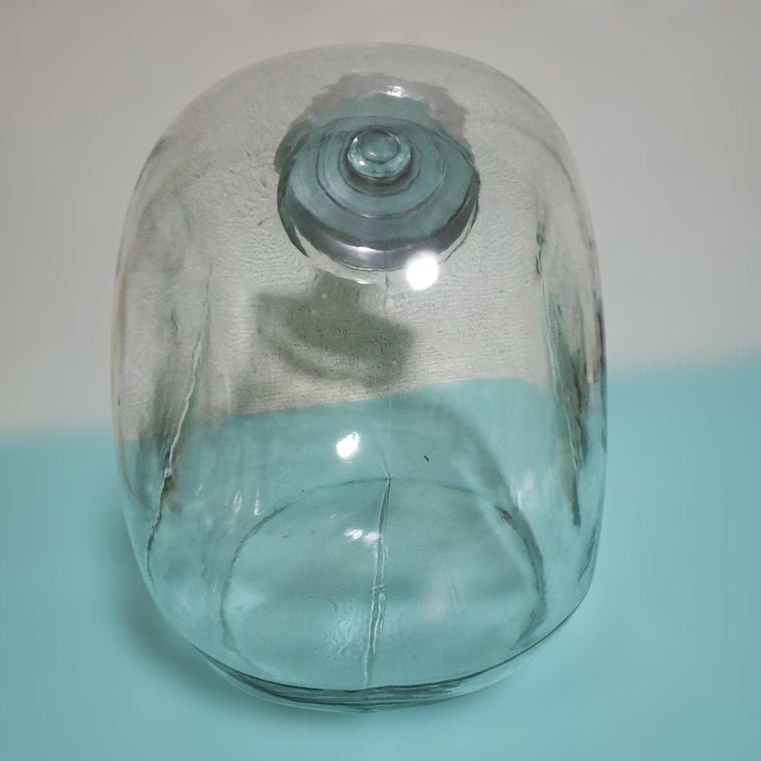 昭和レトロガラス製丸い瓶　 金属製蓋付き