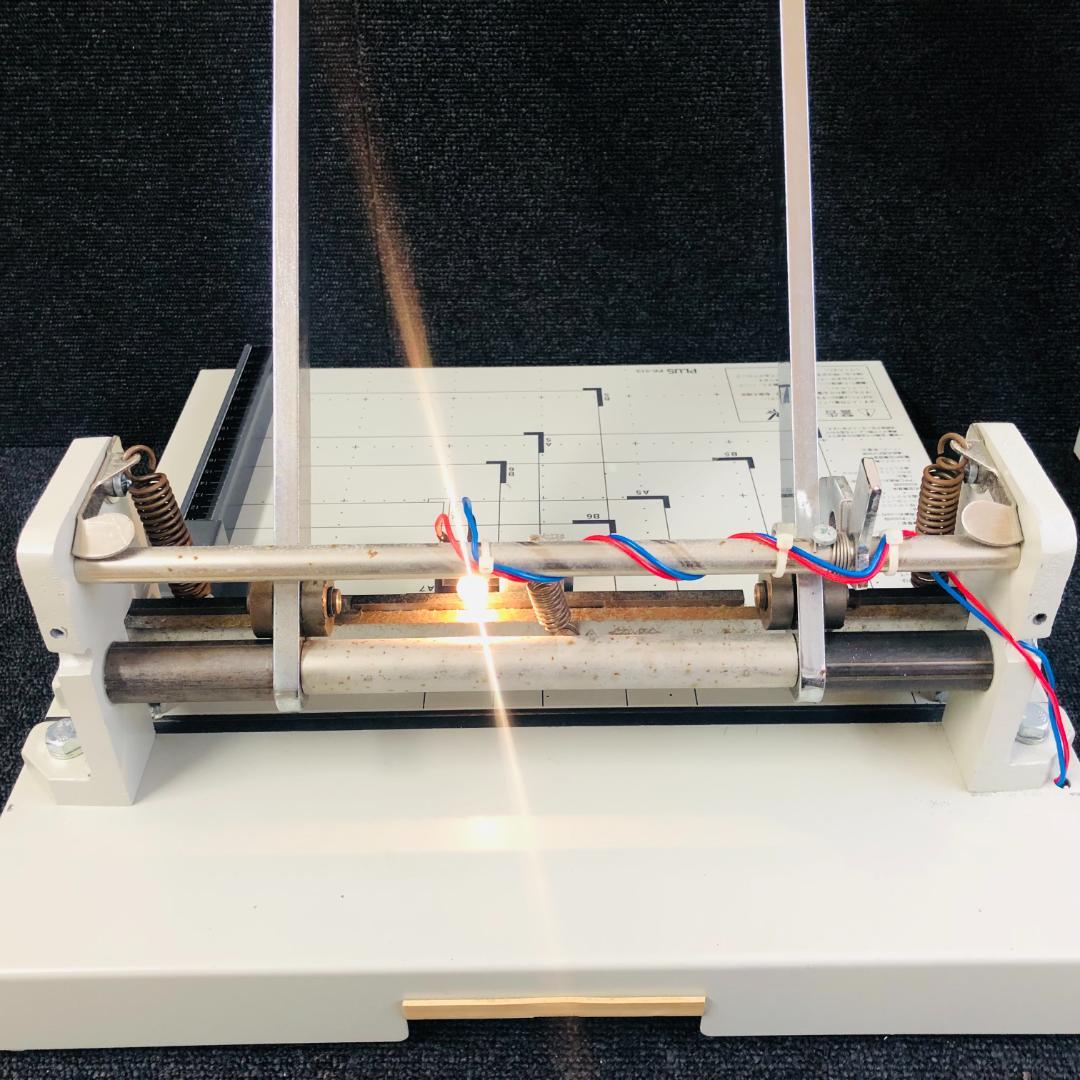 【送料無料】PLUS プラス 断裁機 PK-513