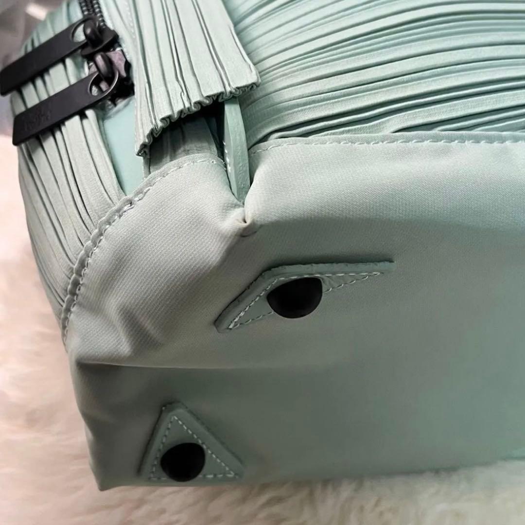 tomomo✨美品✨PLEATS PLEASEプリーツバッグライトグリーン