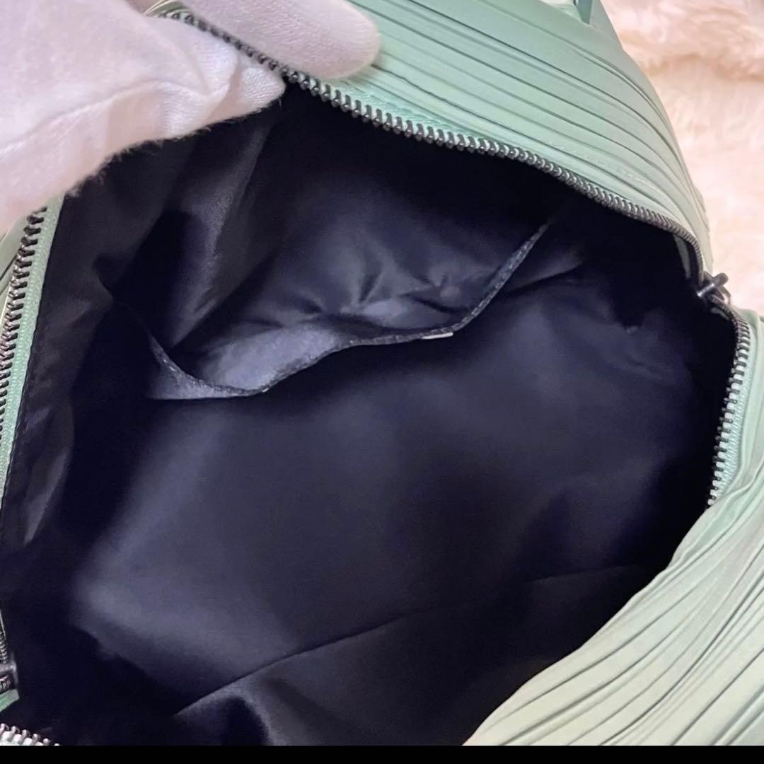 tomomo✨美品✨PLEATS PLEASEプリーツバッグライトグリーン