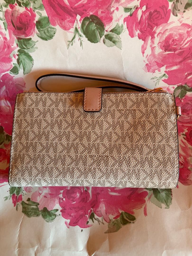 MICHAEL KORSマイケルコース 二つ折り財布JET SET TRAVEL