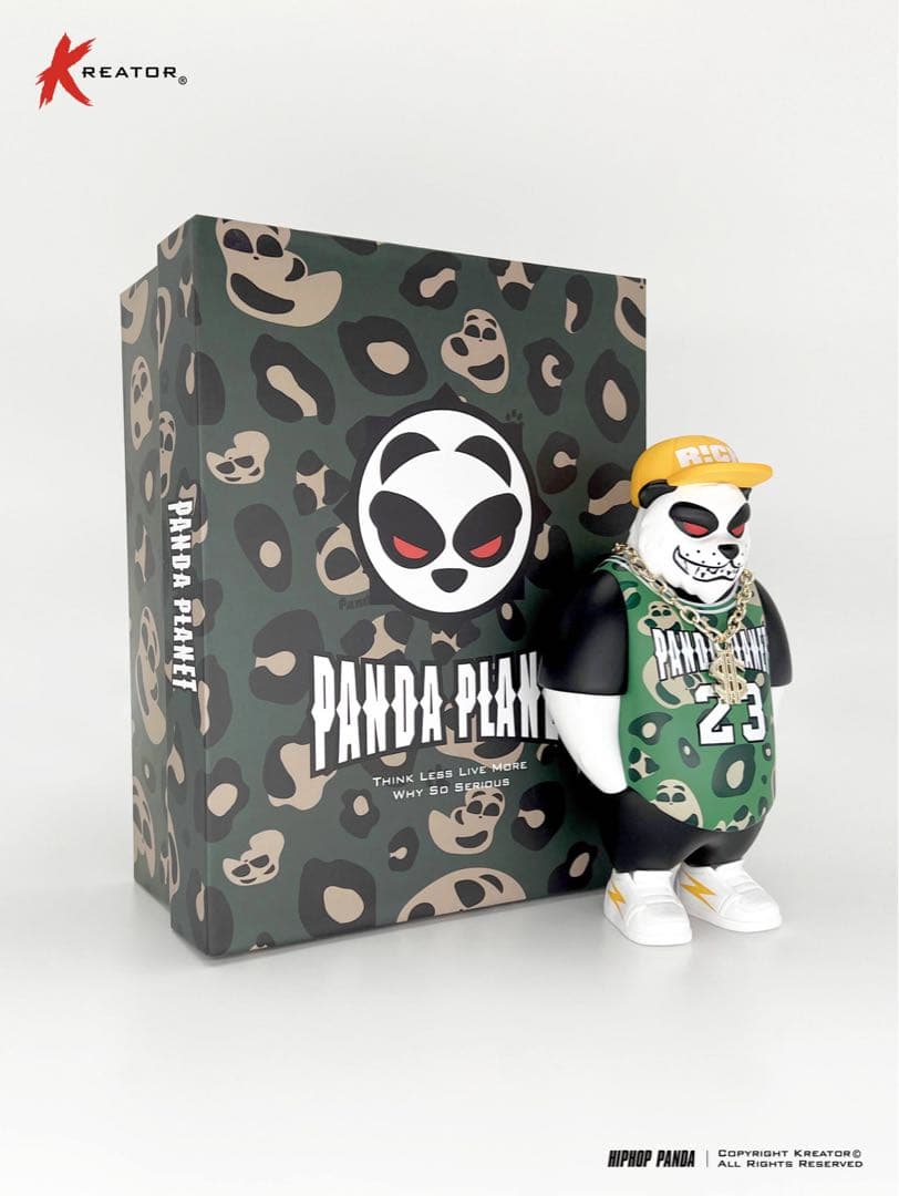 ヒップホップ・パンダ　緑　カッコいい　動物　アニマル　ポップカルチャー　おもちゃ