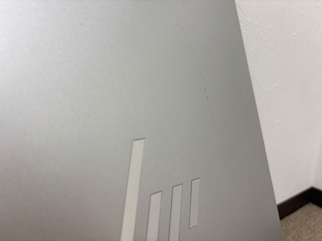 m*5様 HP U28 4K HDRディスプレイ モニター（スタンド無し）