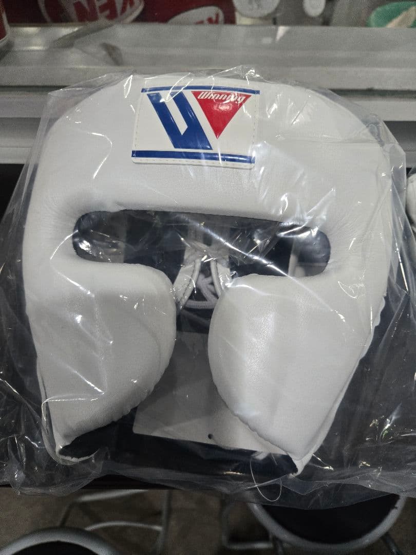 最終プライス❗❗Winning ヘッドギア ホワイト Mクリスマスギフト