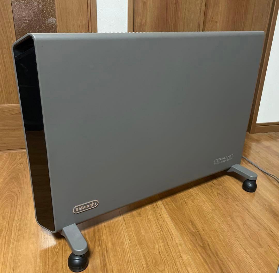 デロンギコンベクターヒーター　電気ヒーター グレー 16℃〜32℃ 温度調整