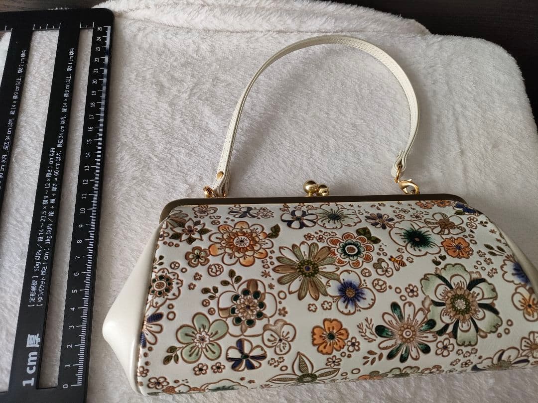 がま口バッグ　みつばち　文庫屋大関　ハンドルクラッチ