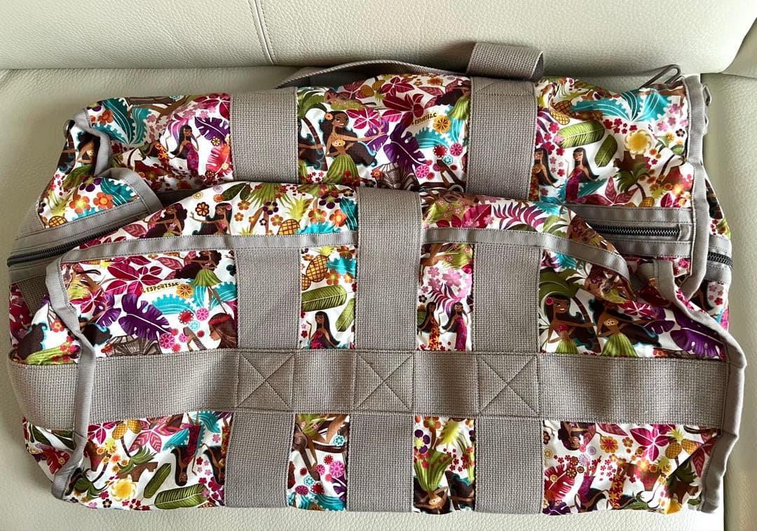 【新品未使用】レスポ　ハワイ限定フラガール　ラージウィークエンダー　ポーチ付き❣️