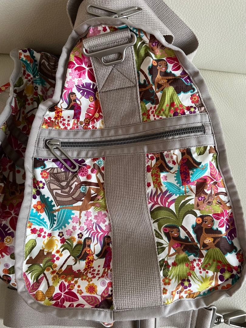 【新品未使用】レスポ　ハワイ限定フラガール　ラージウィークエンダー　ポーチ付き❣️