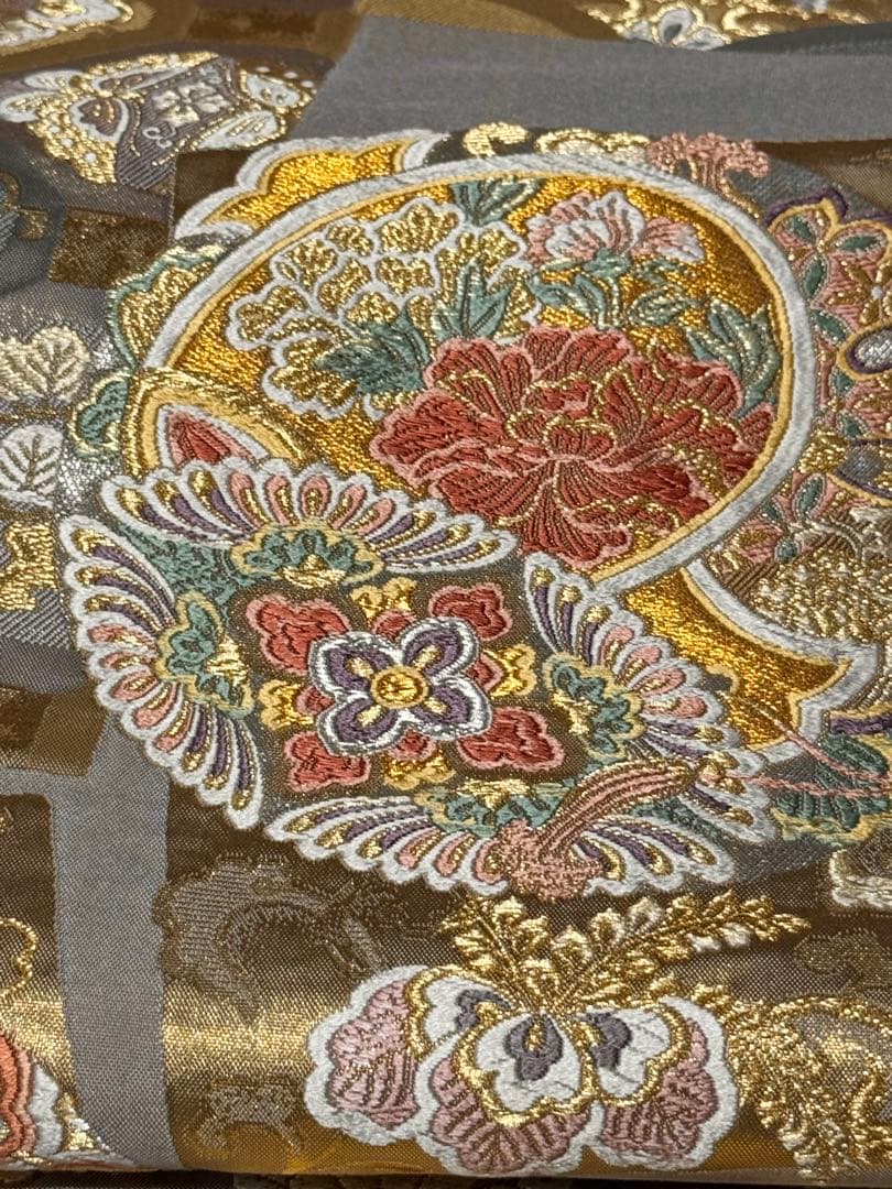 ♪*♪様 美品　裄７１ｃｍ　豪華４点セット　ブランド「anan」刺繍振袖