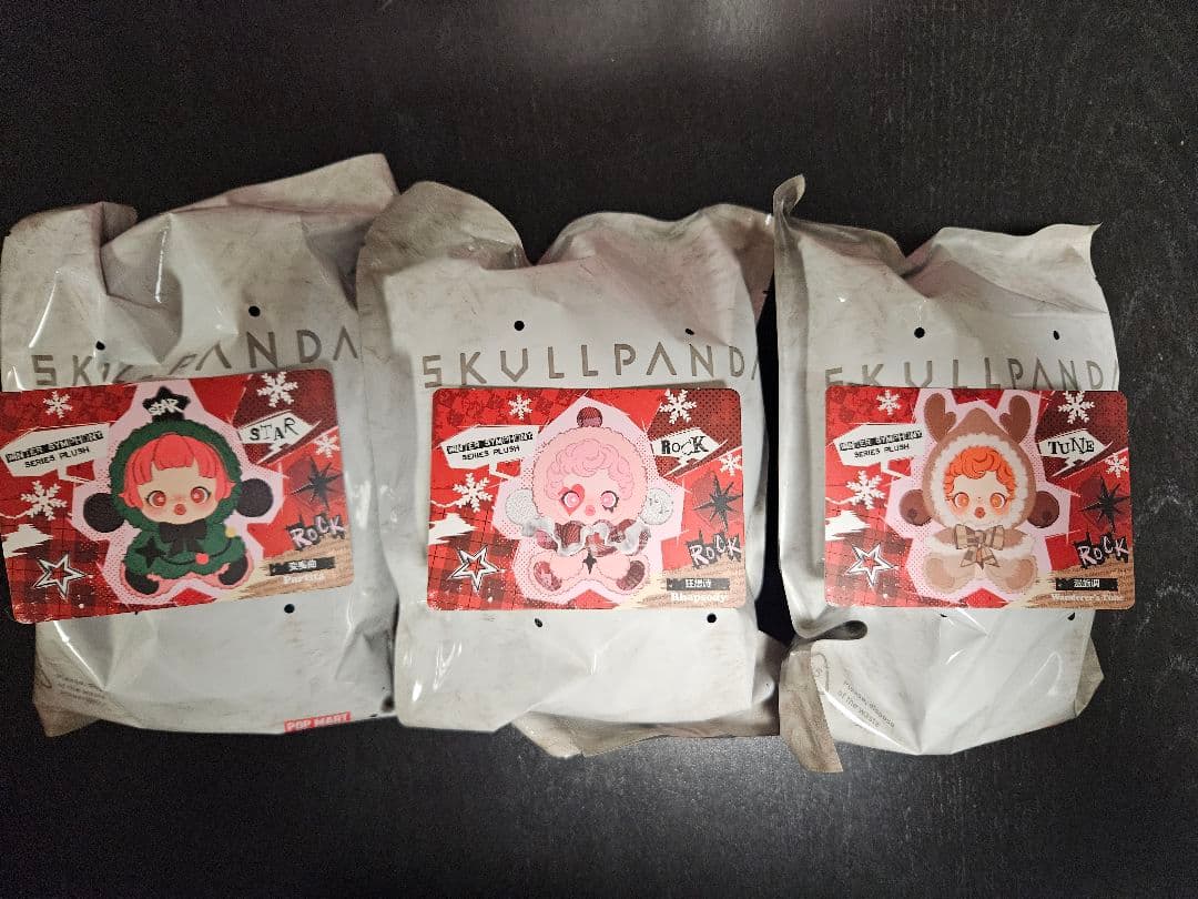 ぬいぐるみ POP MART SKULL PANDA Winter Symphony
