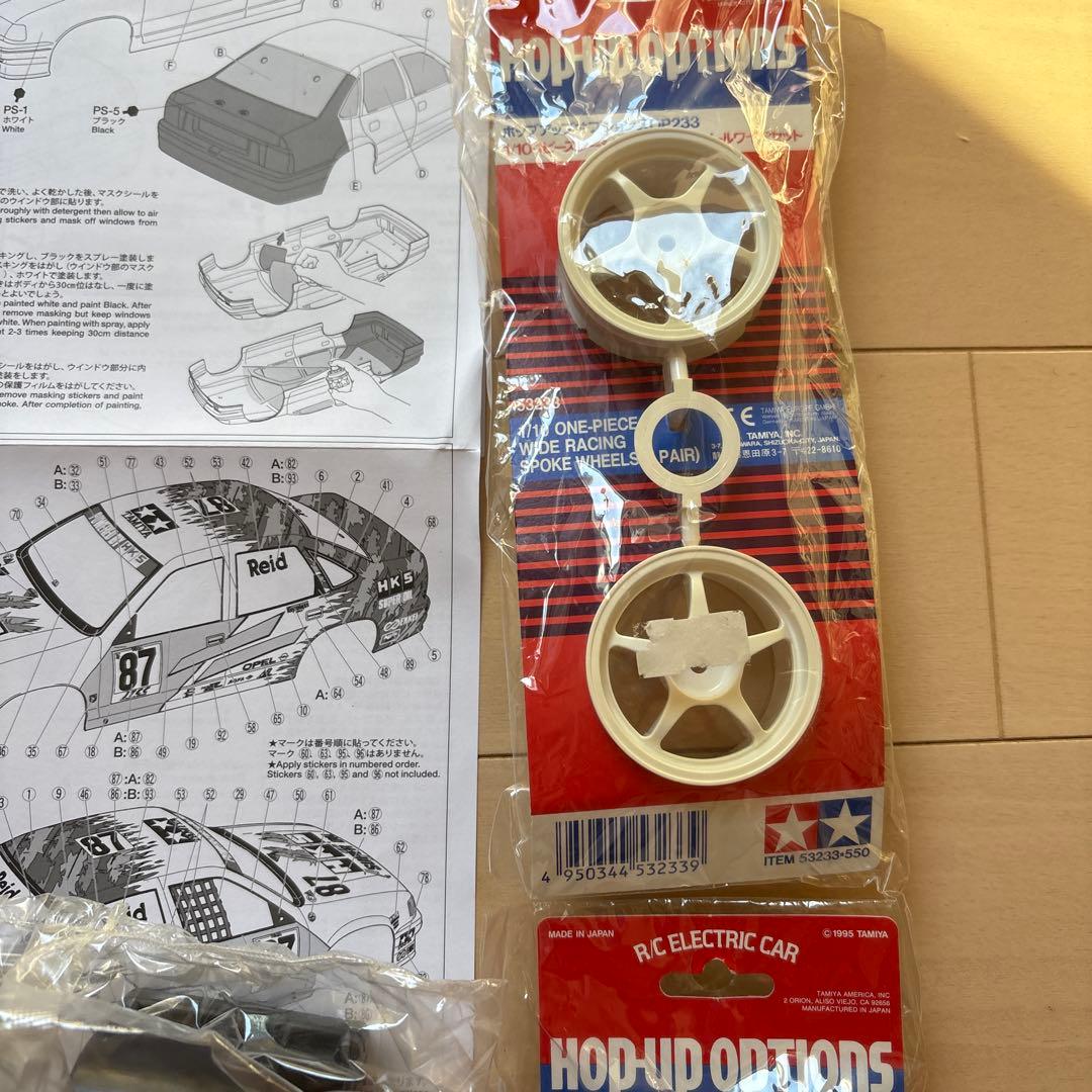 タミヤラジコン　オペルベクトラ　ＦＦ01 組み立て図とタイヤ無し　ビンテージ