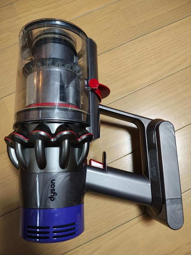 ダイソン★コードレス掃除機★V10本体★ＳV12★バッテリー新品と同等★4