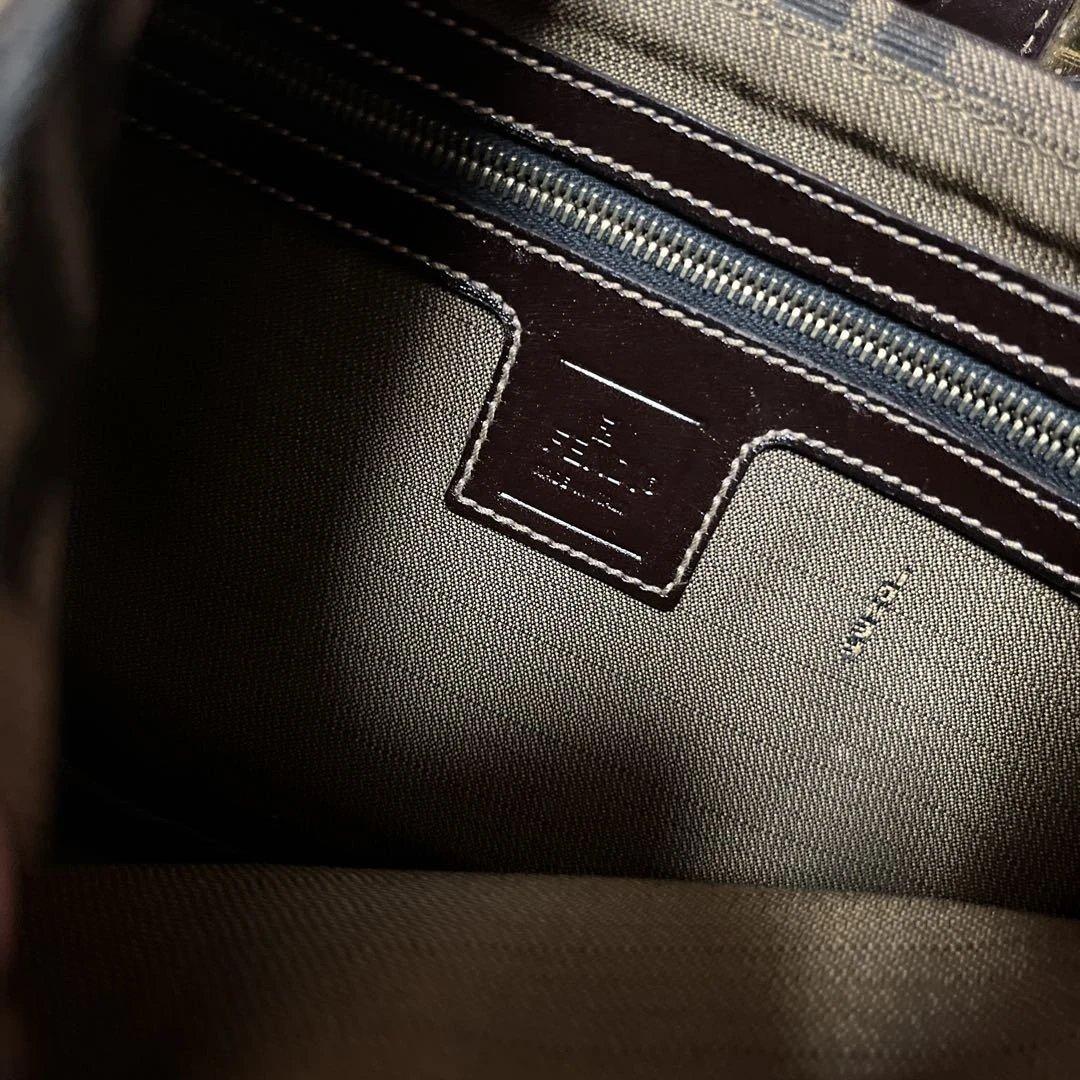 Fendi FFロゴプリント ショルダーバッグ