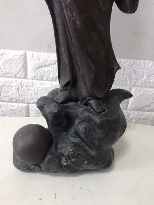 观音像，古銅製，時代物，高63cm，重8000克。