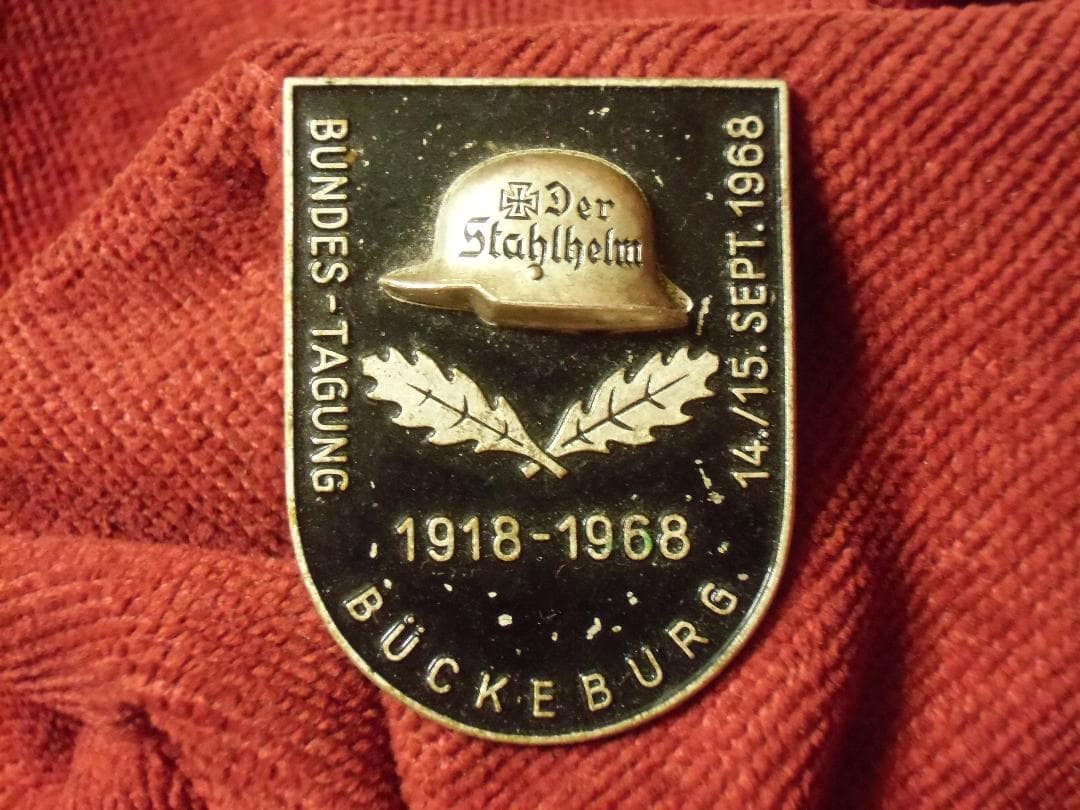 ＢＷドイツ軍＊１９６８年＊鉄兜団創立５０周年在郷軍人大会参加者バッジ（実物）