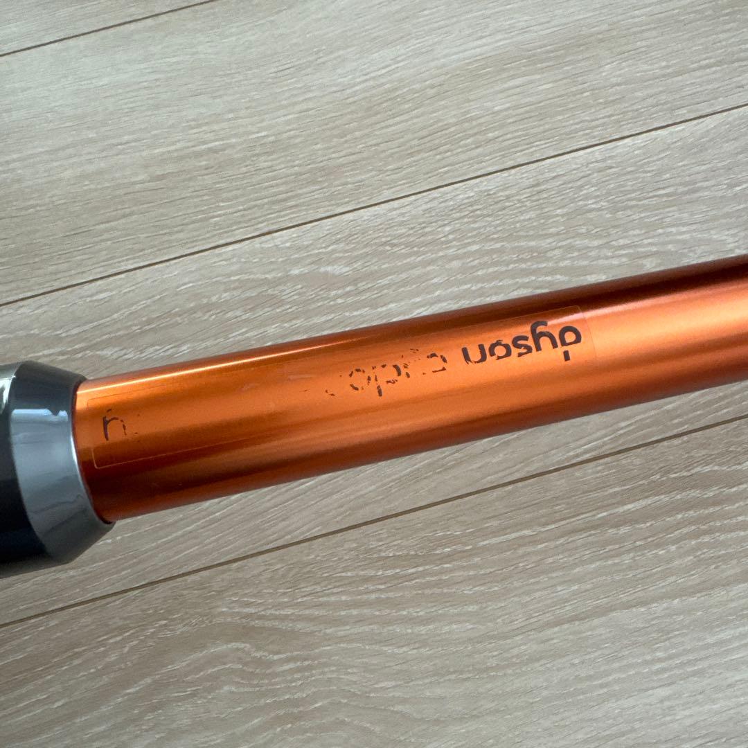 【週末価格】Dyson SV12 コードレスクリーナー スタンドつき