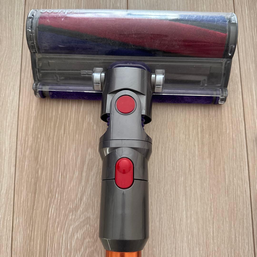 【週末価格】Dyson SV12 コードレスクリーナー スタンドつき