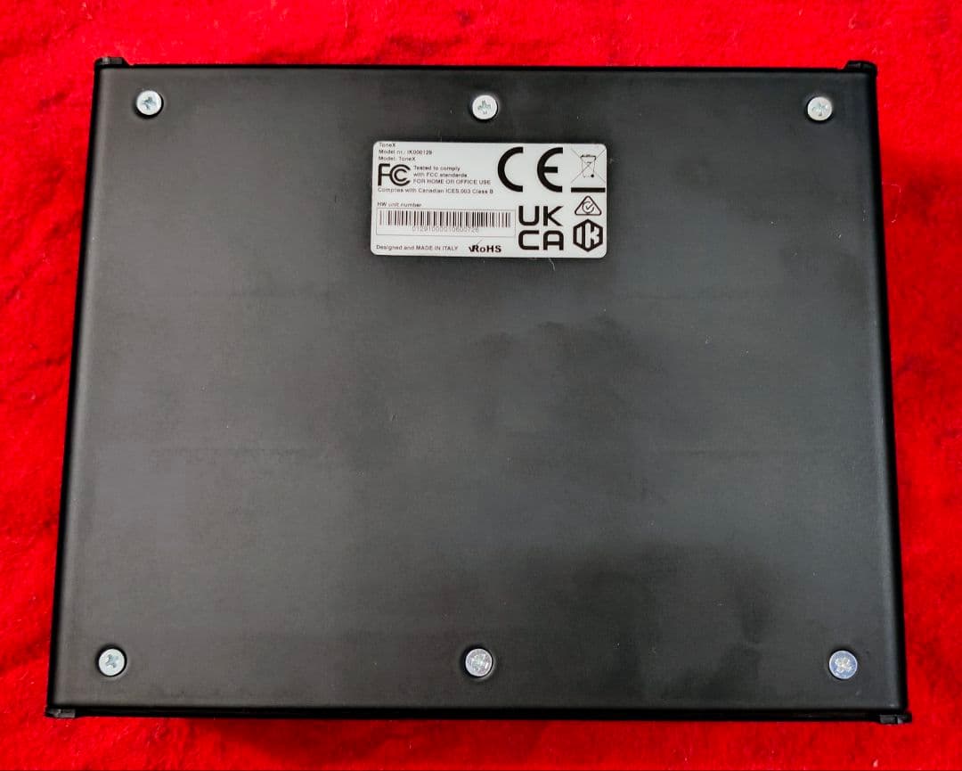 IK Multimdeia ToneX Pedal 登録解除済