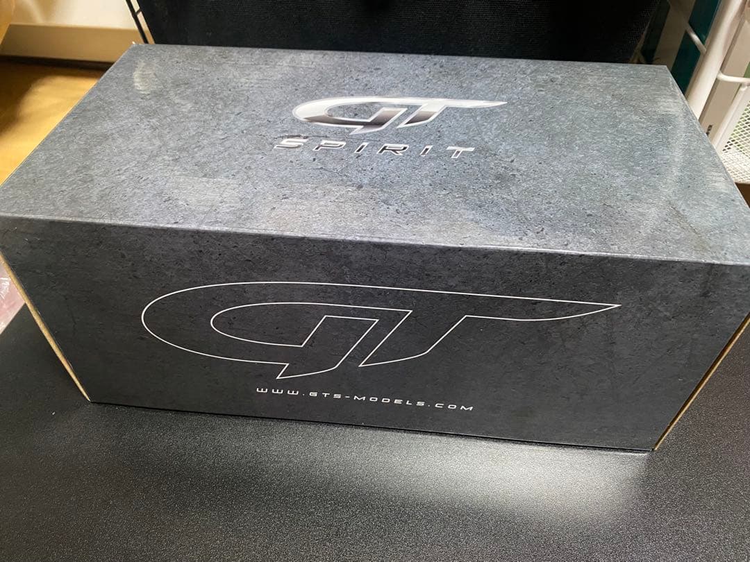 限定品　ベントレーコンチネンタルGT3-Rマットグレー1/18 品質管理カード付