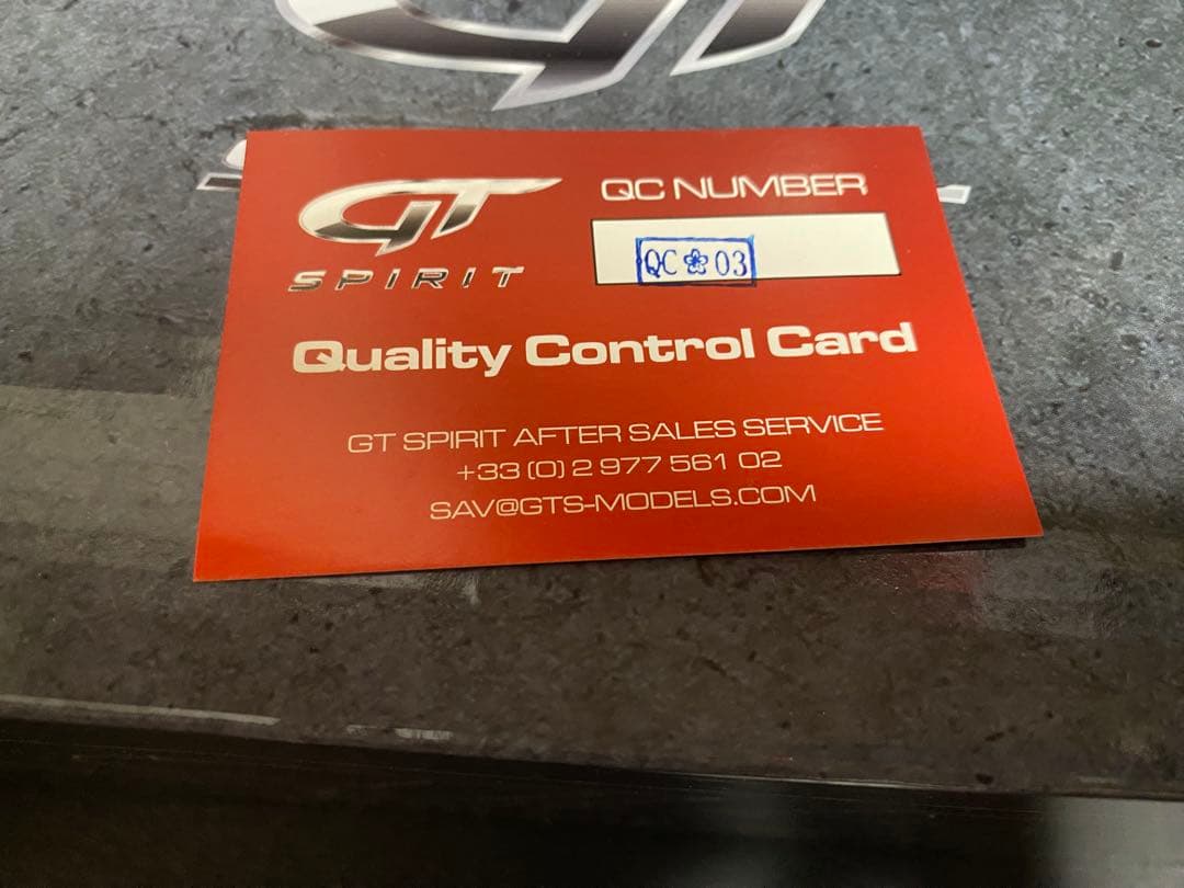 限定品　ベントレーコンチネンタルGT3-Rマットグレー1/18 品質管理カード付