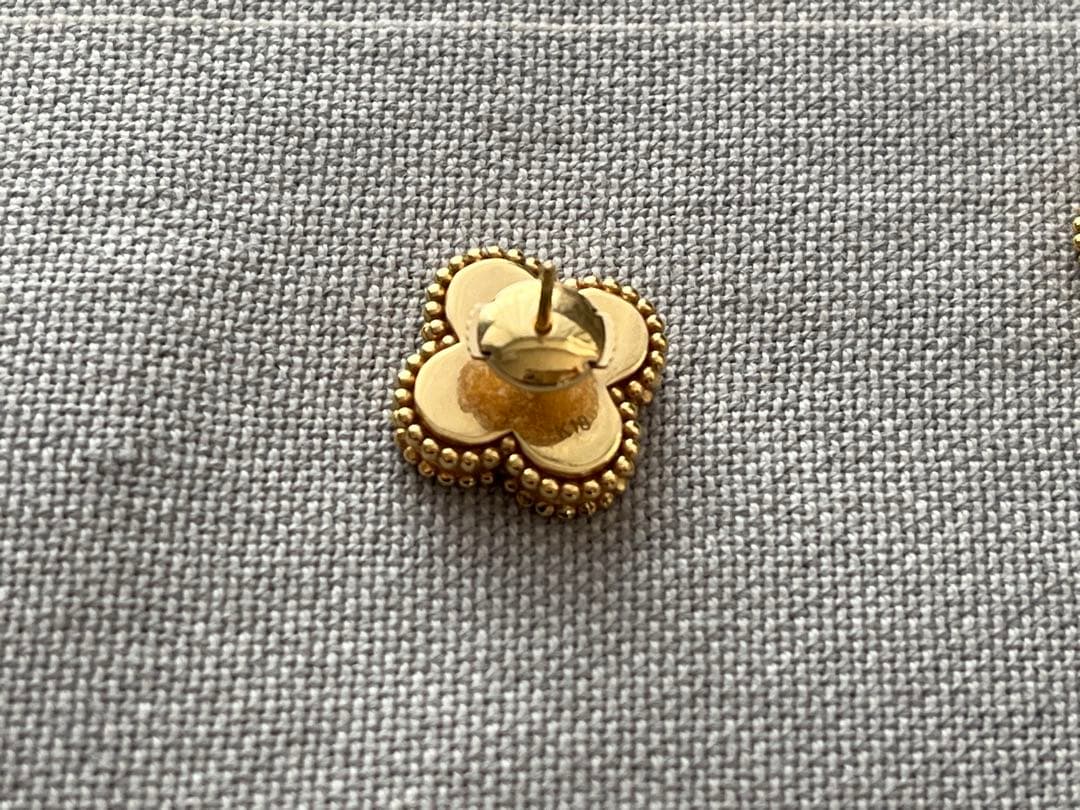 ピアス フラワー 18k ブラックオニキス