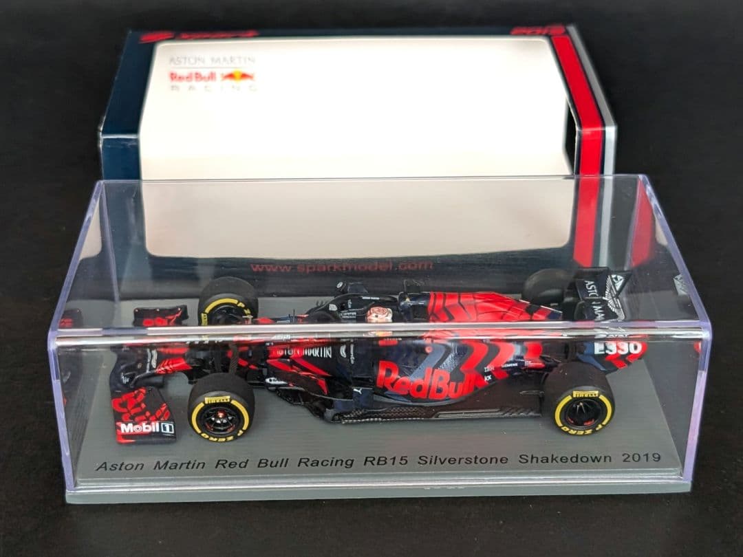 【ふにタッペン】スパーク1/43 RB15 シルバーストン シェイクダウン