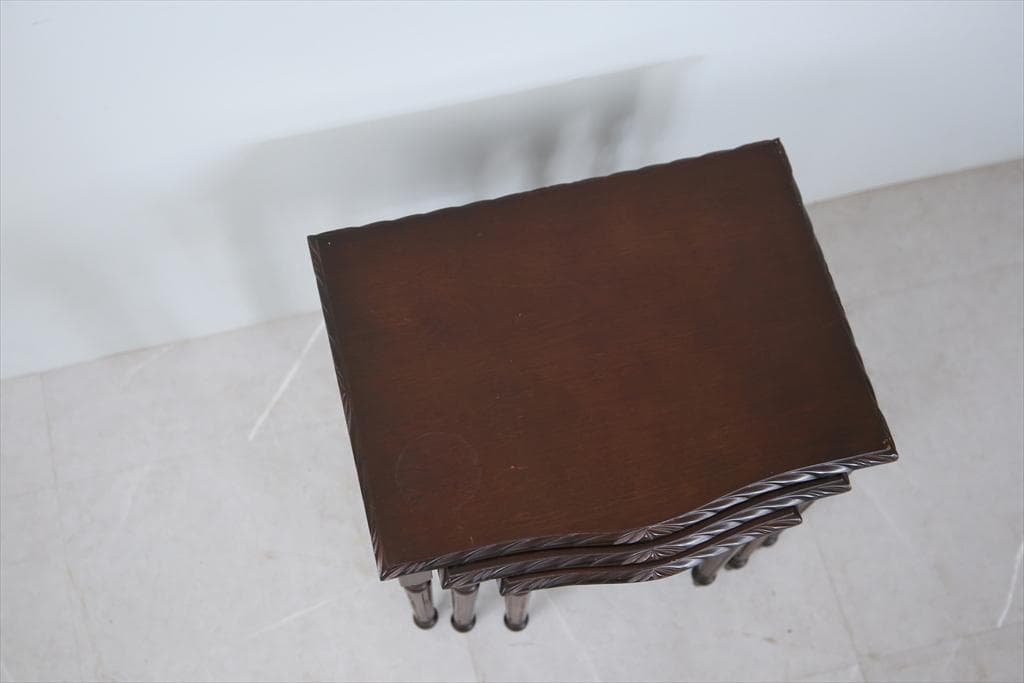 英国アンティーク木製ネストテーブル3台/机/飾り棚/サイドテーブル(89-300