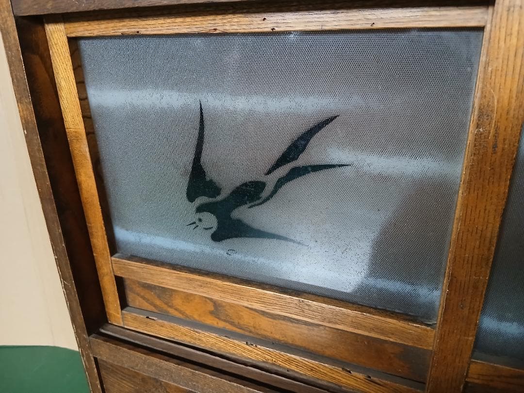 和箪笥　レトロ　食器棚　つばめ　家具