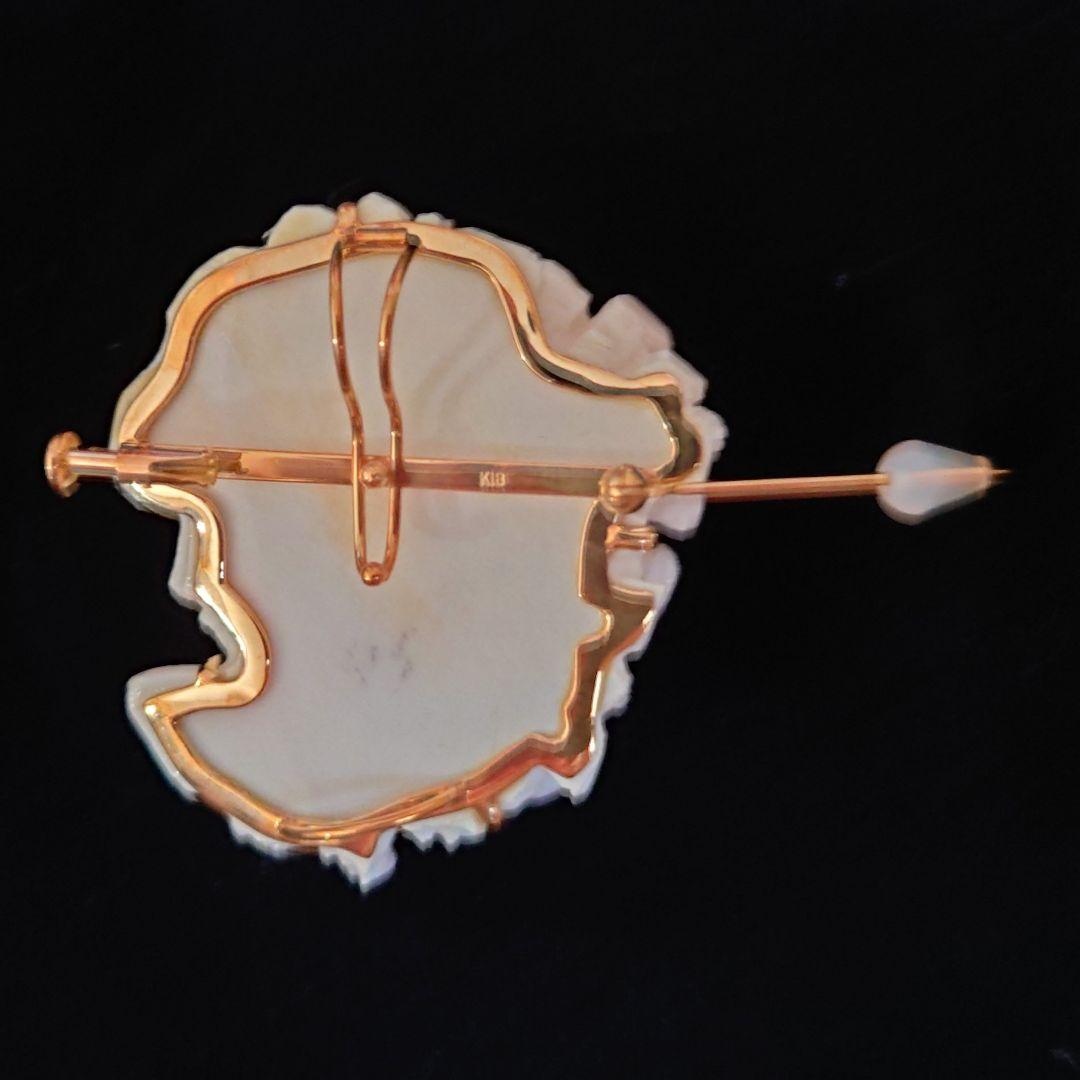 作家物 R. ペルニーチェ氏作　コンクシェルカメオ　ブローチペンダント