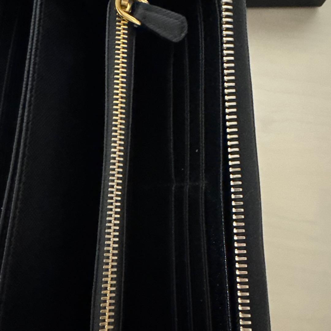 ケン　　PRADA サフィアーノレザー 長財布 ブラック