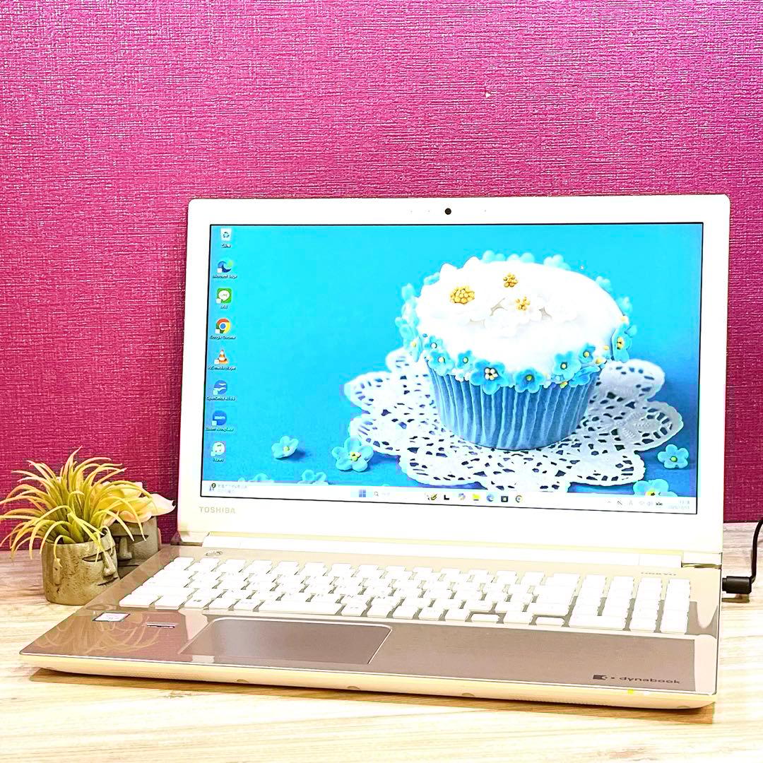 薄型✨7世代 Corei5✨8G✨すぐ使えるノートパソコン✨ブルーレイ✨フルHD