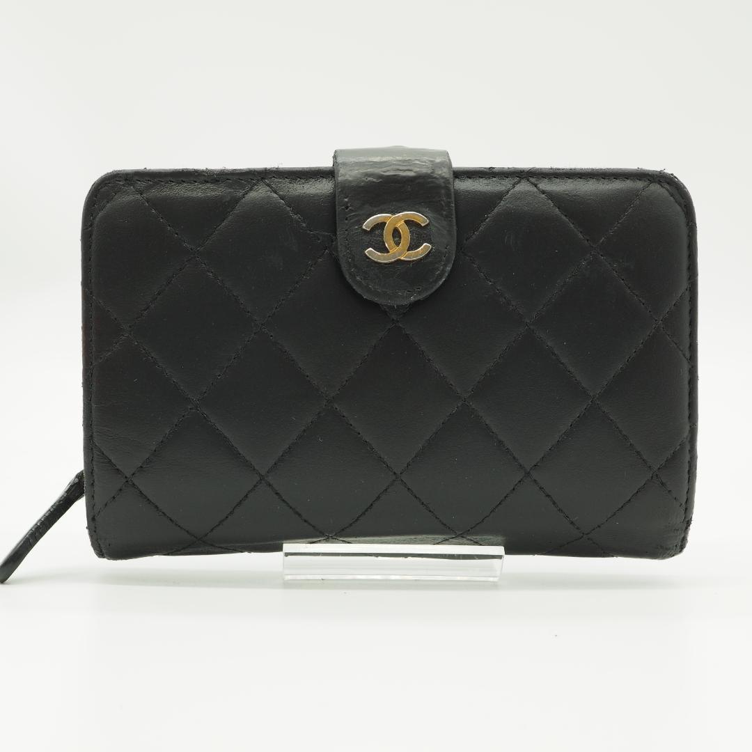 【キティちゃん】CHANEL シャネル マトラッセ 二つ折り財布 ミドル